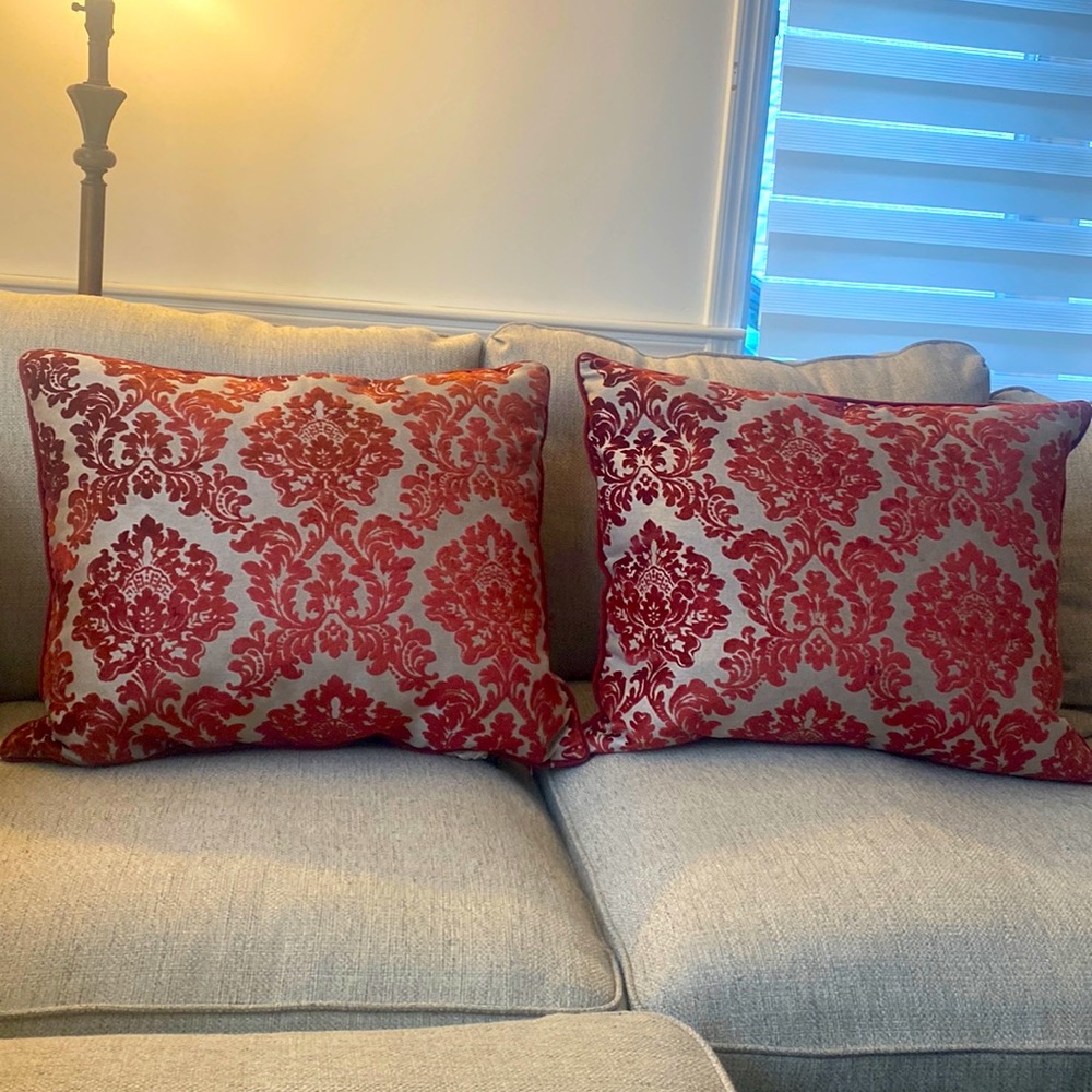 Beautiful pillows 22 by 18